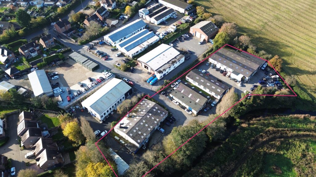 Unit 2-6, Stone Lane Industrial Estate cartera de 4 inmuebles en venta en LoopNet.es Foto principal- Imagen 1 de 16
