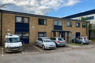 Watchmoor Rd, Camberley en venta Foto del edificio- Imagen 1 de 5