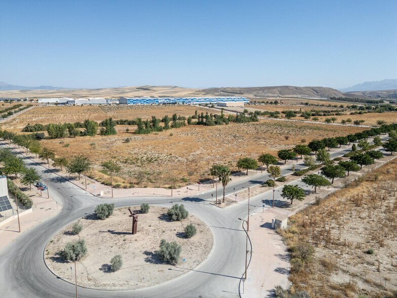 Avenida de Entrecaminos, Escúzar, Granada en venta - Vista aérea - Imagen 3 de 12
