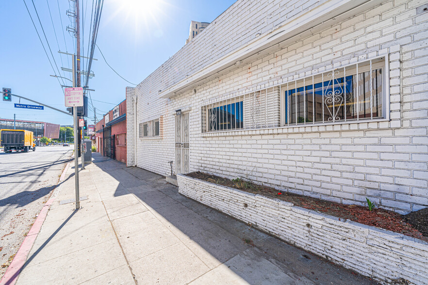 947 N Vignes St, Los Angeles, CA en venta - Foto del edificio - Imagen 2 de 40