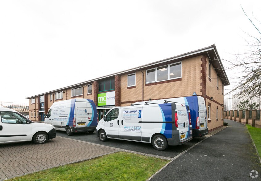 101-104 Love Ln, Cirencester en alquiler - Foto del edificio - Imagen 3 de 21