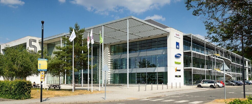 The Heights Heath, Weybridge en alquiler - Foto del edificio - Imagen 2 de 28