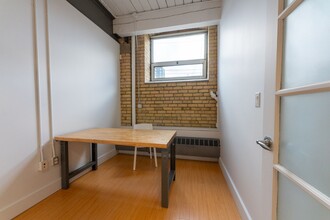 219 Dufferin St, Toronto, ON en alquiler Foto del interior- Imagen 2 de 3