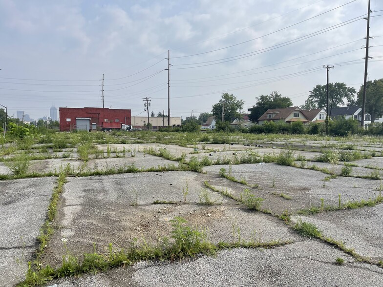 1919 Madison Ave, Indianapolis, IN en venta - Foto del edificio - Imagen 2 de 6