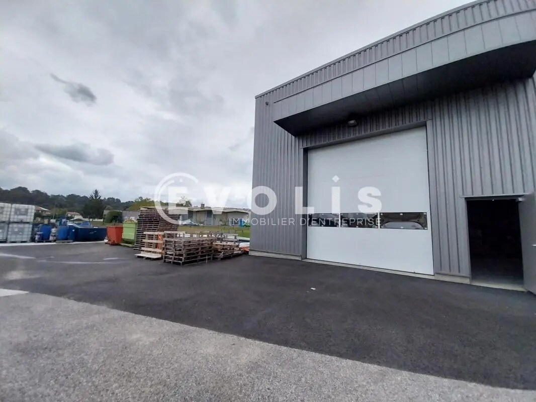 Flex en Crémieu en alquiler Foto del edificio- Imagen 1 de 12