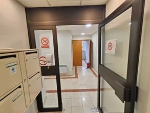 21 Rue Albert Calmette, Jouy-en-Josas en alquiler Vestíbulo- Imagen 1 de 9