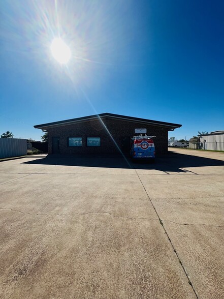 1740 Topeka Dr, Norman, OK en alquiler - Foto del edificio - Imagen 3 de 7