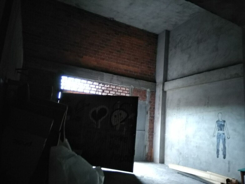 Local en A Coruña en alquiler - Foto del interior - Imagen 2 de 11