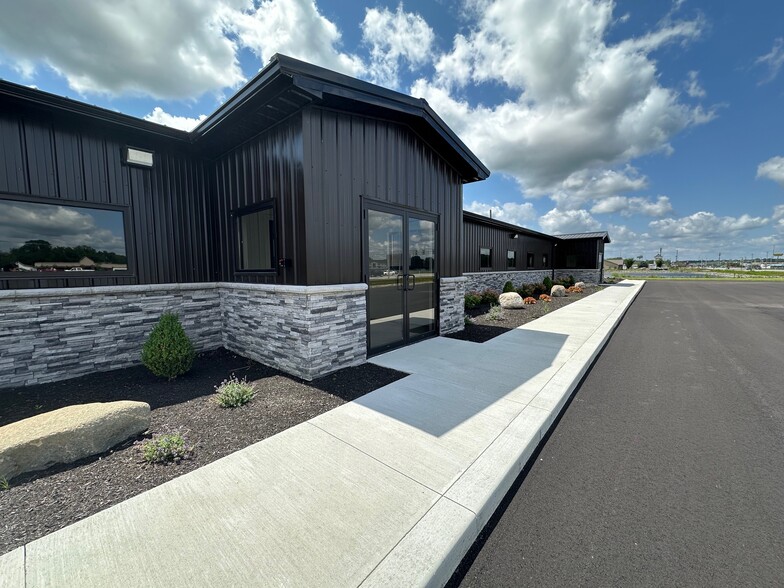 14501 W Commerce Rd, Daleville, IN en alquiler - Foto del edificio - Imagen 2 de 32