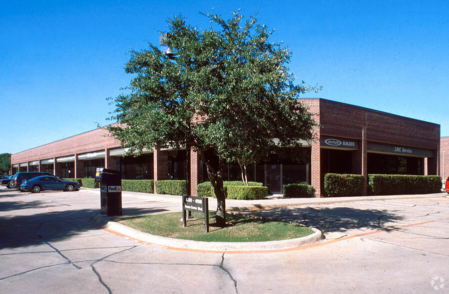 4100-4108 Amon Carter Blvd, Fort Worth, TX en alquiler - Foto del edificio - Imagen 2 de 9