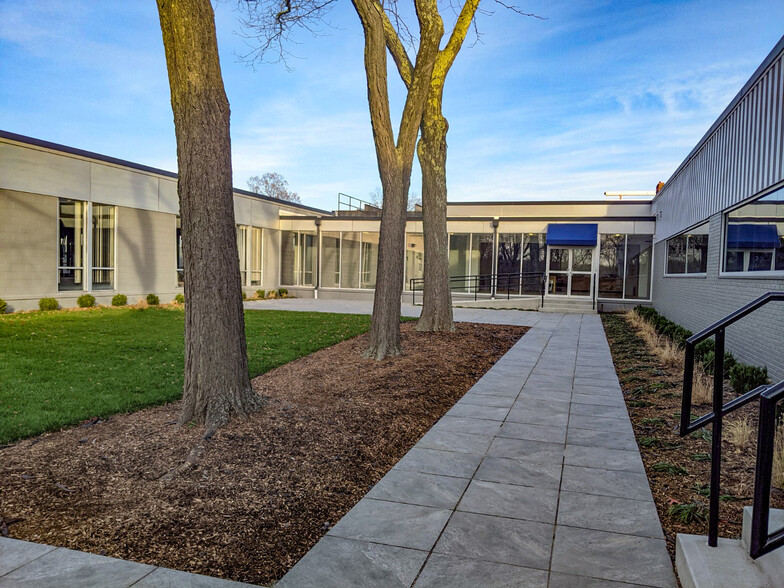 Northern Westchester Executive Park, Yorktown Heights, NY en alquiler - Foto del edificio - Imagen 3 de 6