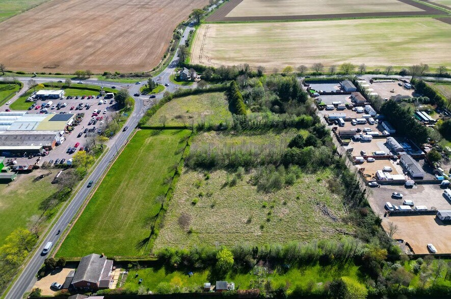 79 Hitchin Rd, Biggleswade en venta - Foto del edificio - Imagen 2 de 3