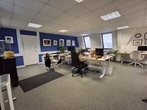 18 Grove Pl, Bedford en alquiler Foto del interior- Imagen 2 de 7