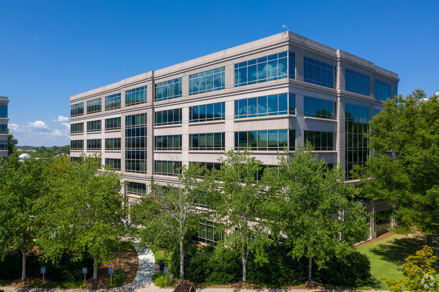 200 North Point Ctr E, Alpharetta, GA en alquiler - Foto del edificio - Imagen 1 de 4