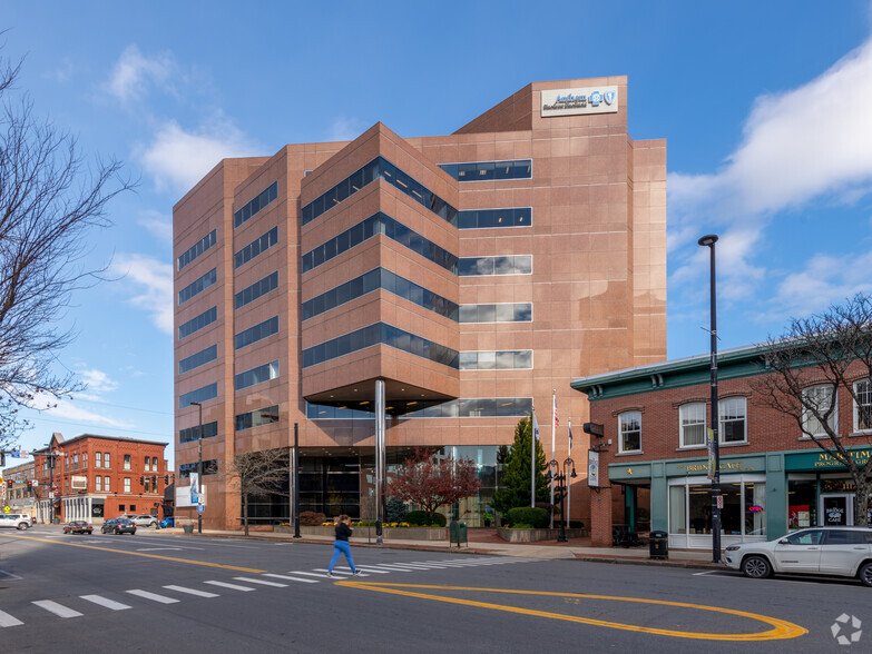 1155 Elm St, Manchester, NH en alquiler - Foto del edificio - Imagen 2 de 12