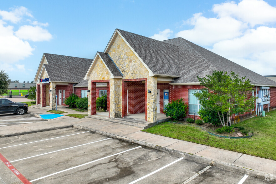 5583 Davis Blvd, North Richland Hills, TX en alquiler - Foto del edificio - Imagen 3 de 25