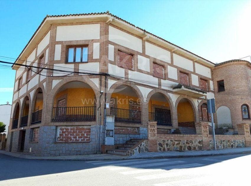 Local en Pulgar, Toledo en venta Foto del edificio- Imagen 1 de 16