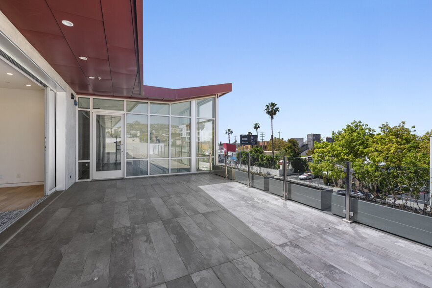 920 N Fairfax Ave, West Hollywood, CA en venta - Foto del edificio - Imagen 3 de 24