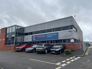 Más detalles de 343-350 Edinburgh Ave, Slough - Nave en alquiler