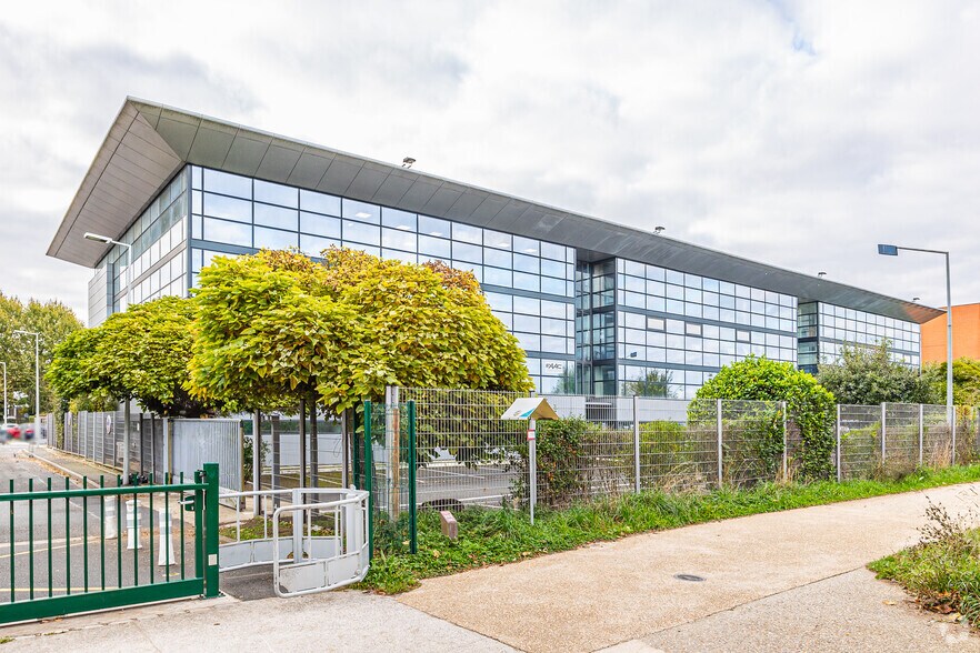 9 Rue Du Haras, Nanterre en alquiler - Foto del edificio - Imagen 2 de 2