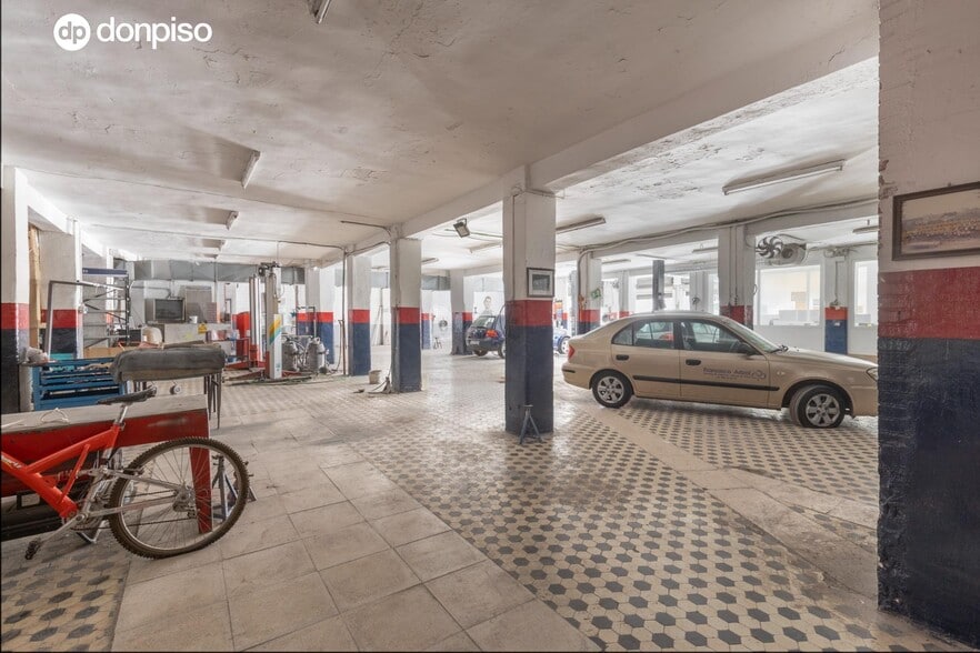 Calle Ribera del Violón, 2, Granada, Granada en venta - Foto principal - Imagen 1 de 34