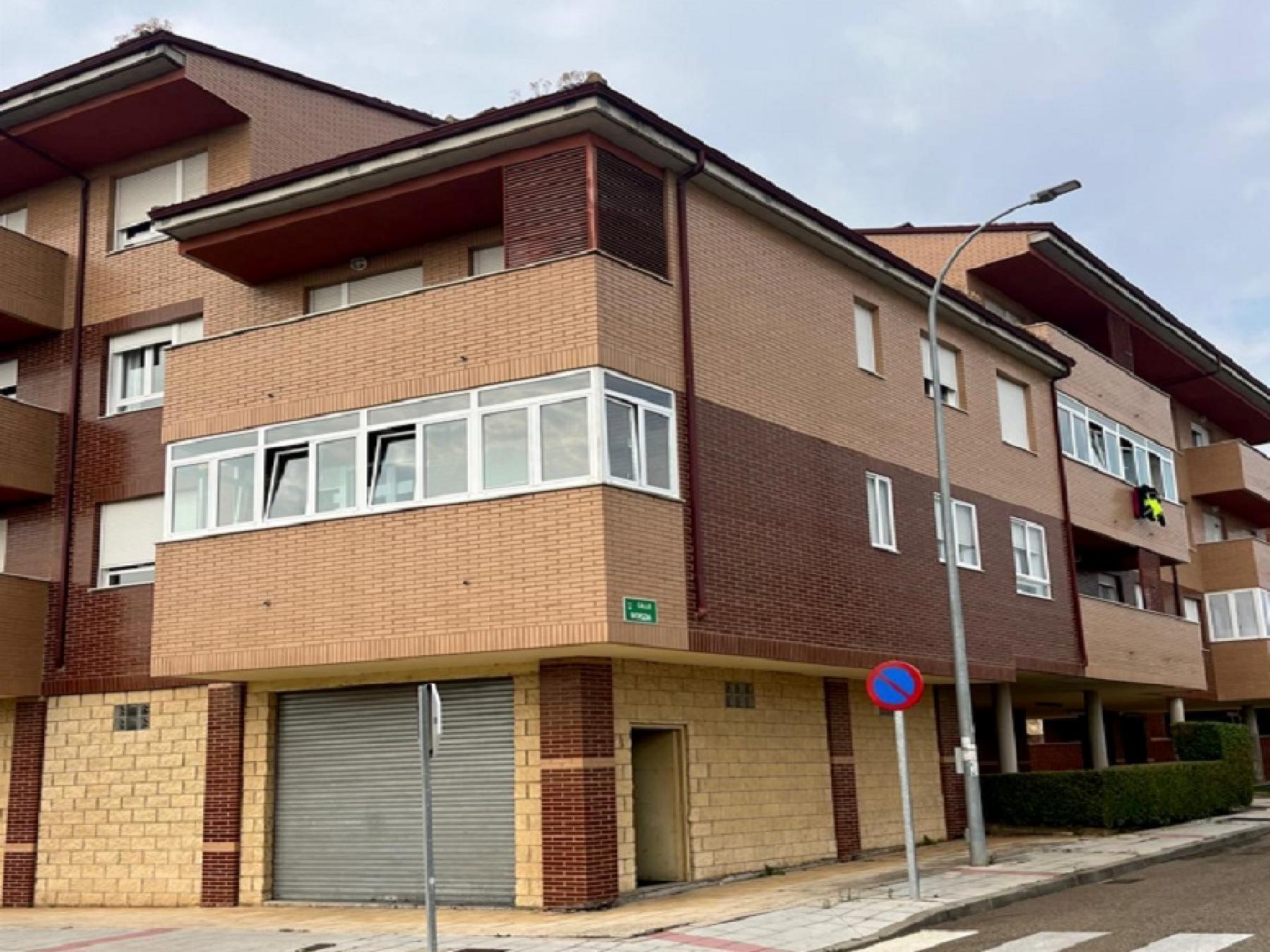 Local en Villaquilambre, León en venta Foto del edificio- Imagen 1 de 5