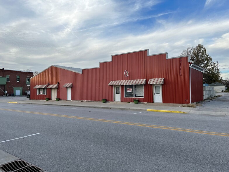 204 E Third St, Brookston, IN en alquiler - Foto del edificio - Imagen 1 de 11