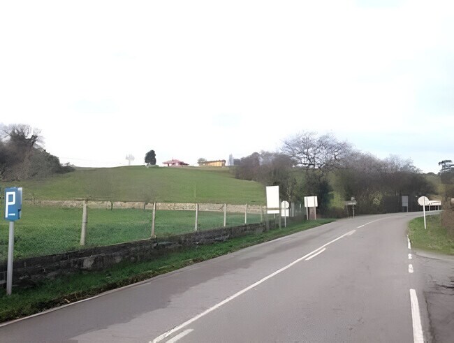 Más detalles de Barrio el Rápido, 1, Colunga - Terreno en venta