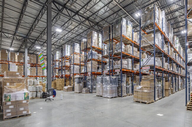 Más detalles de 305 Sub Way, Milford, CT - Nave en alquiler