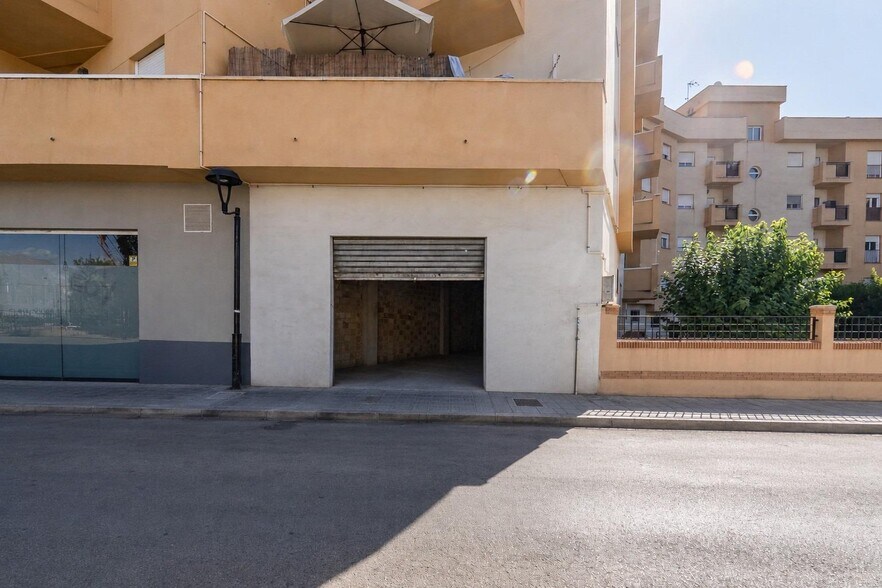 Del Río Genil, 4, Ogíjares, Granada en venta - Foto del edificio - Imagen 2 de 40