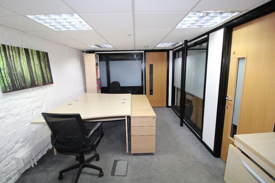 6 West St, Olney en venta - Foto del edificio - Imagen 3 de 8