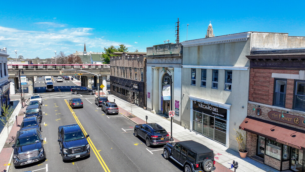 43 N Village Ave, Rockville Centre, NY en alquiler - Foto del edificio - Imagen 2 de 8