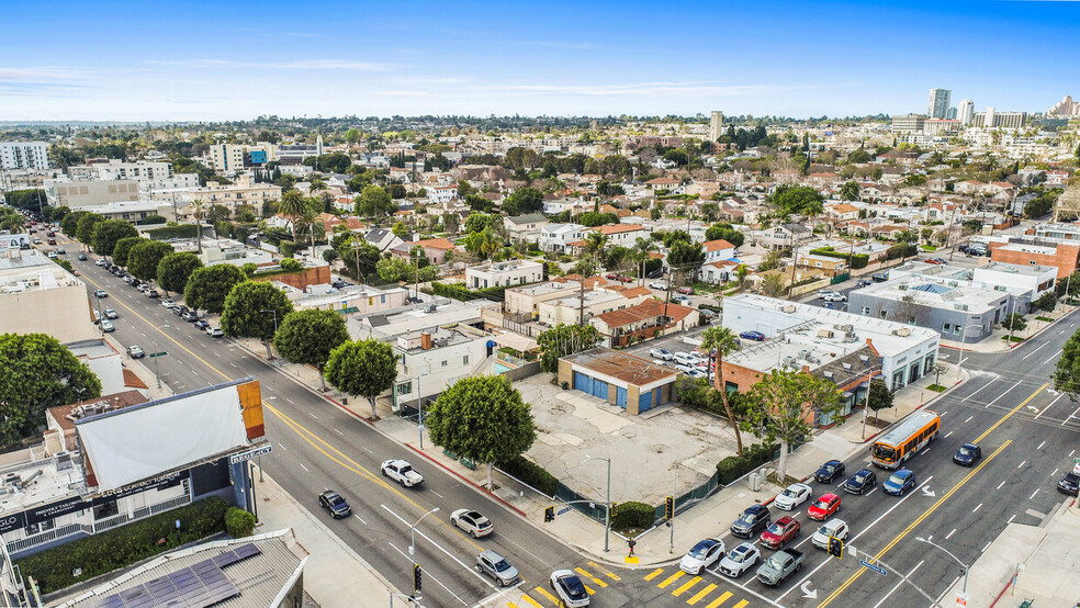 401 S Robertson Blvd, Beverly Hills, CA en venta - Vista aérea - Imagen 2 de 6