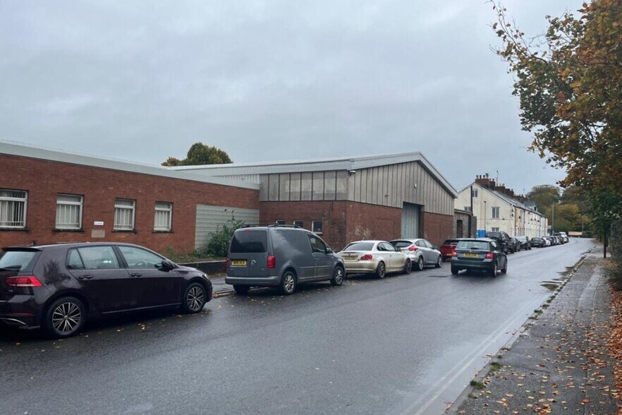 Blundells Rd, Tiverton en alquiler - Foto del edificio - Imagen 3 de 3