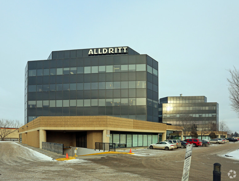 14310 111th Ave NW, Edmonton, AB en alquiler - Foto del edificio - Imagen 1 de 5