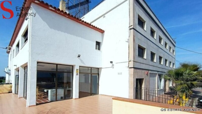 Edificio residencial en Vidreres, Gerona en venta - Foto del edificio - Imagen 2 de 7