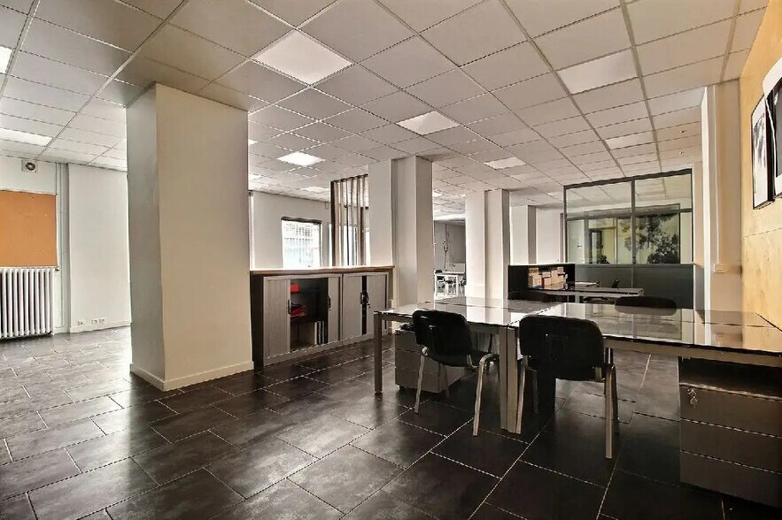 21 Rue Des Jeuneurs, Paris en venta - Foto del edificio - Imagen 3 de 7