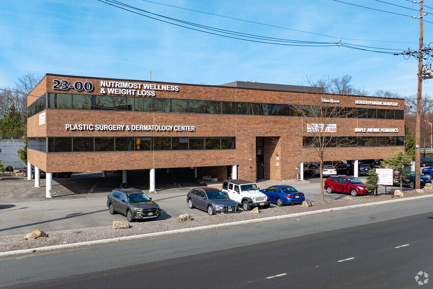 23-00 State Route 208, Fair Lawn, NJ en alquiler - Foto del edificio - Imagen 3 de 4