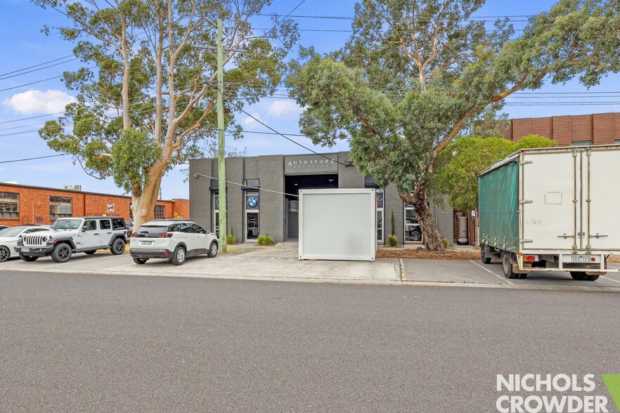 16 Taunton Dr, Cheltenham en alquiler - Foto del edificio - Imagen 3 de 4
