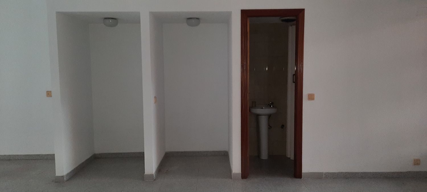 Calle Valcarce, 5, Ponferrada, León en venta Foto del interior- Imagen 1 de 9