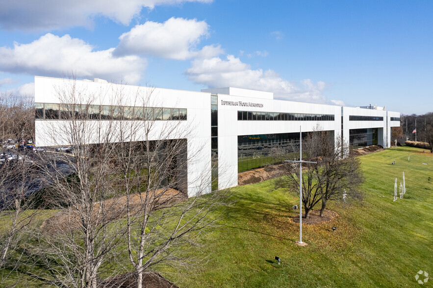 660-670 Mason Ridge Center Dr, Saint Louis, MO en alquiler - Foto del edificio - Imagen 1 de 3