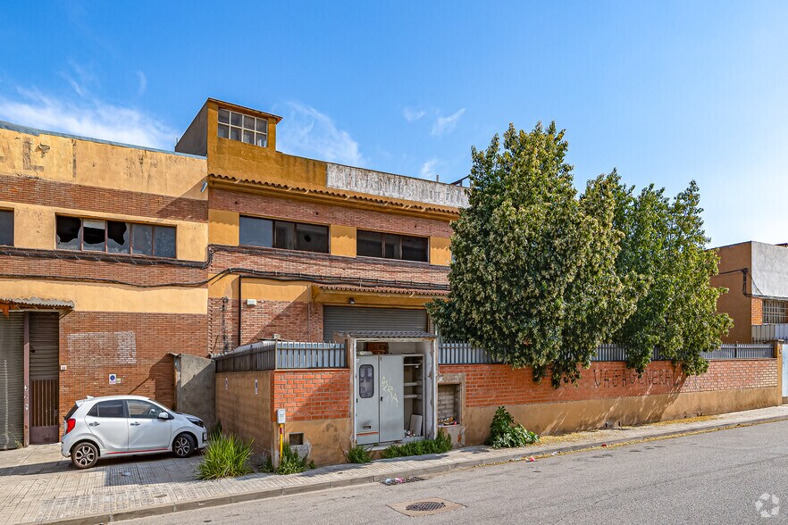 Nave en Sant Andreu de la Barca, Barcelona en venta - Foto del edificio - Imagen 2 de 18
