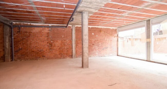 Más detalles de Carrer Enric Delaris, Manlleu - Edificio residencial​ en venta