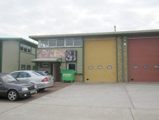 Más detalles de Ford Ln, Ford - Nave en venta