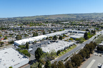 2323-2335 Industrial Pky W, Hayward, CA - VISTA AÉREA  vista de mapa - Image1