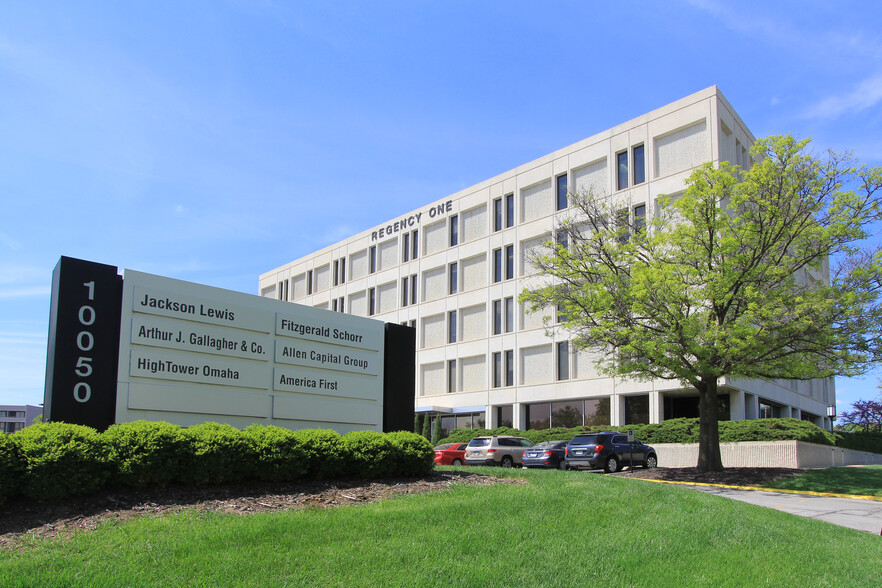 10050 Regency Cir, Omaha, NE en alquiler - Foto del edificio - Imagen 2 de 8