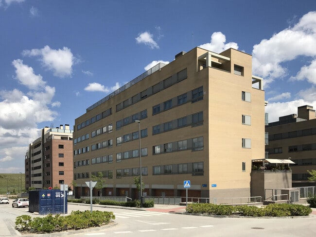 Más detalles de Calle Letonia, 6, Tres Cantos - Local en alquiler