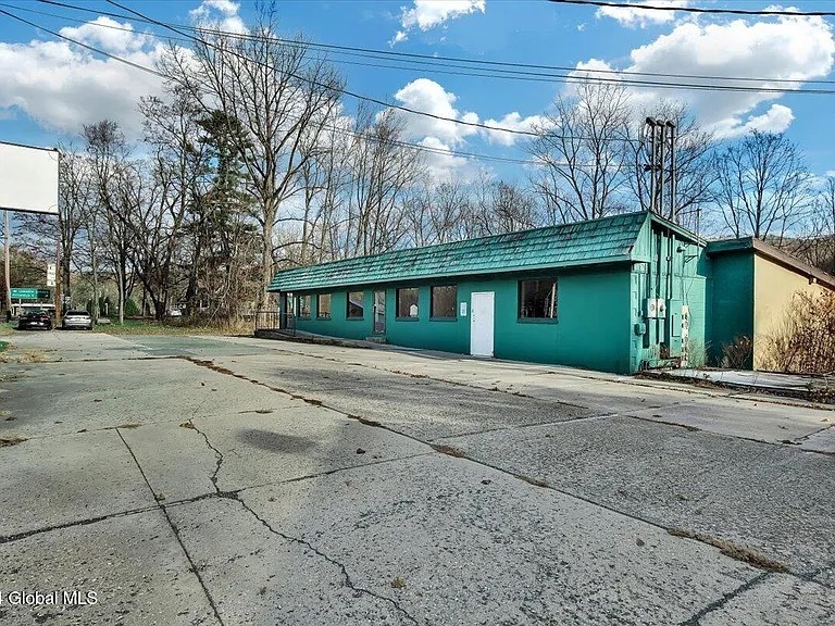 435 US-20, New Lebanon, NY en venta - Foto del edificio - Imagen 2 de 28