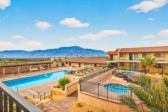 Más detalles de 67485 Hacienda Ave, Desert Hot Springs, CA - Hoteles y hospedaje en venta