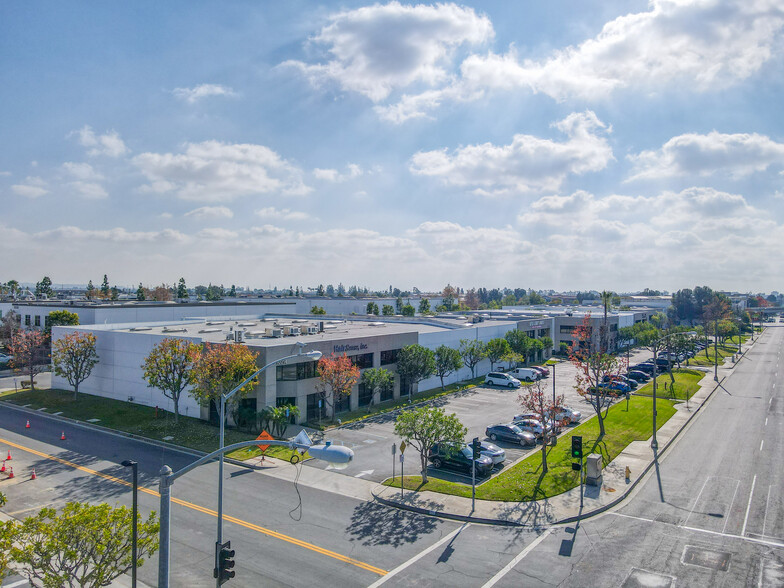 10214 Norwalk Blvd, Santa Fe Springs, CA en venta - Foto del edificio - Imagen 2 de 7